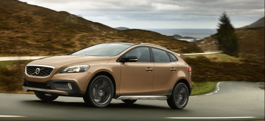 Volvo V40 Cross Country pokračuje v tradícií